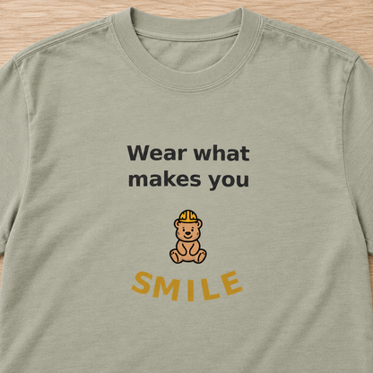 wear what makes you smile oversized tee 1 — print detail mockup.